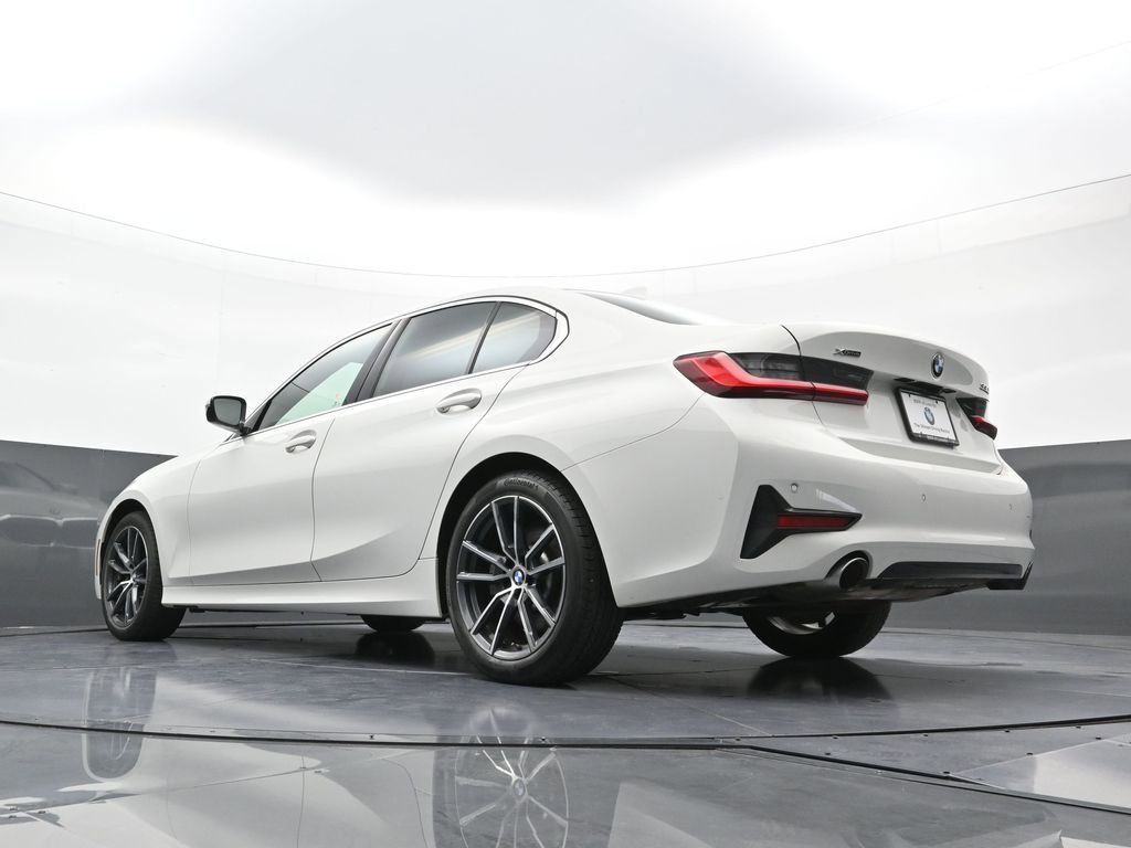 Used 2021 BMW 330i xDrive Sedan w/ Convenience Package image 25