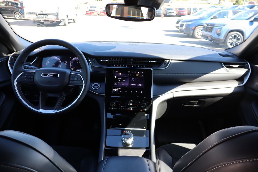 Used 2024 Jeep Grand Cherokee L Altitude image 40
