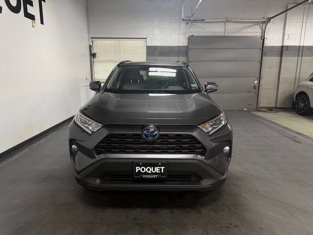 Used 2021 Toyota RAV4 XLE Premium AWD/4WD image 3