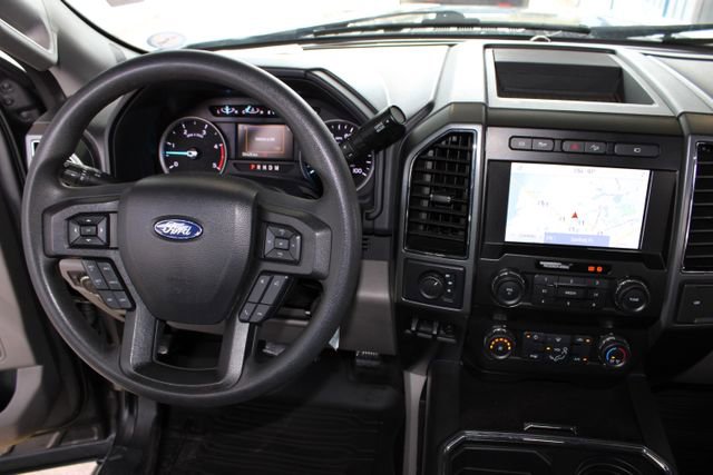 Used 2022 Ford F450 XLT w/ FX4 Off-Road Package image 29