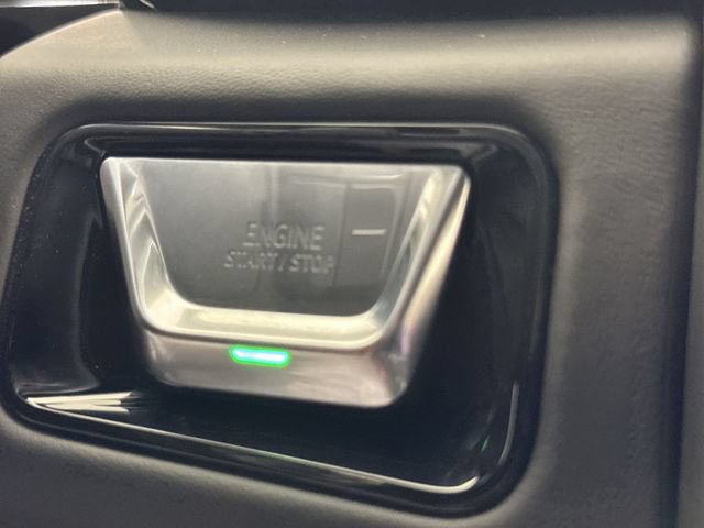 New 2026 GMC Yukon XL AT4 Ultimate AWD/4WD image 17