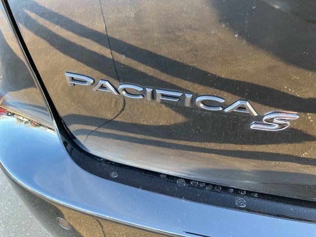 New 2026 Chrysler Pacifica Select w/ S Appearance Package FWD image 26