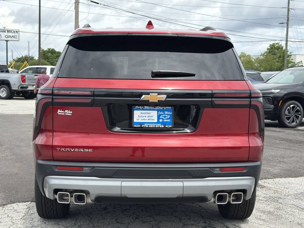 New 2026 Chevrolet Traverse LT w/ Sun and Wheel Package FWD image 23