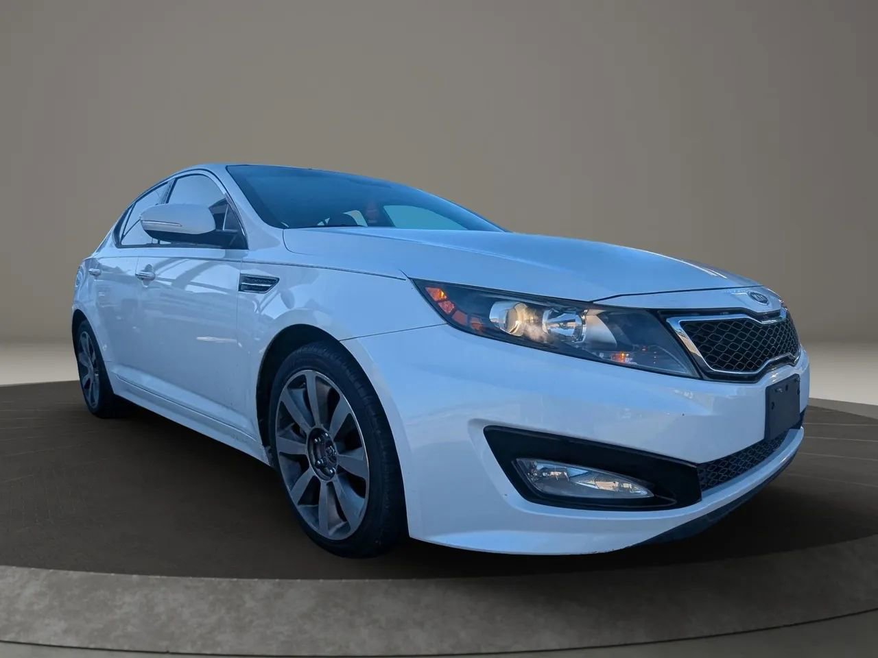 Used 2012 Kia Optima SX w/ Premium Touring Pkg FWD image 2