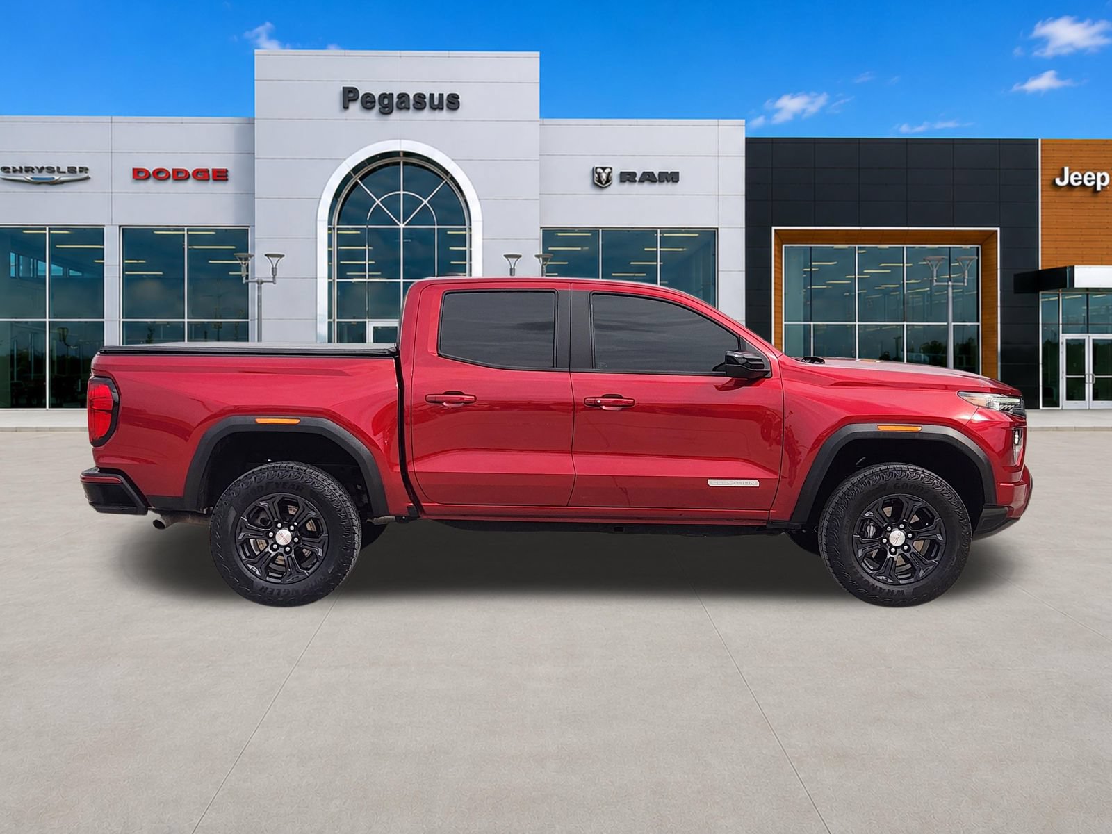 Used 2023 GMC Canyon Elevation w/ Convenience Package RWD image 7