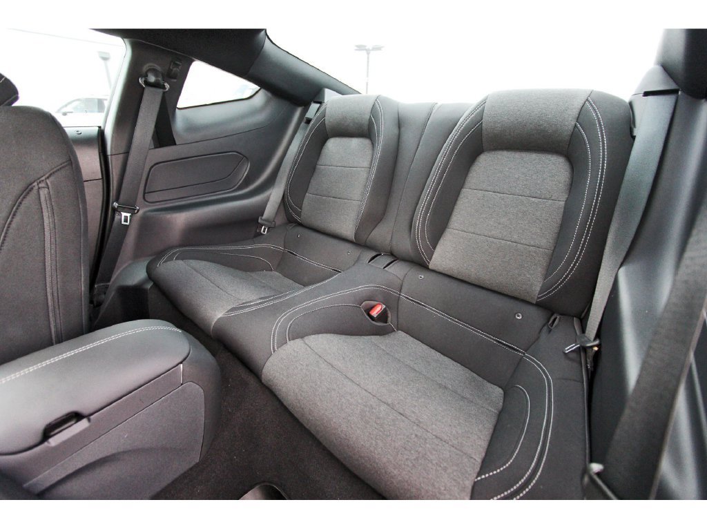 Used 2025 Ford Mustang Coupe RWD image 7