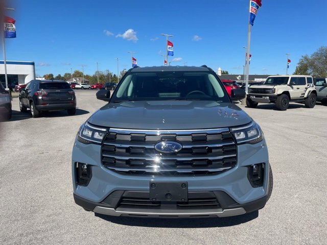 New 2026 Ford Explorer Active image 3