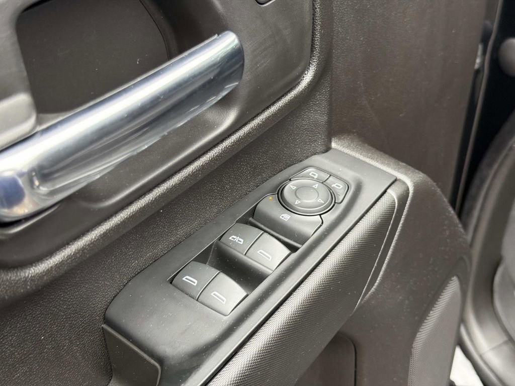 Used 2023 Chevrolet Silverado 2500 Custom w/ Custom Convenience Package image 20