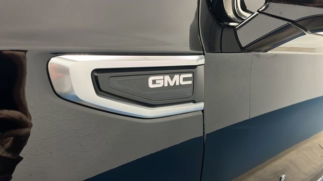 Used 2023 GMC Yukon XL Denali AWD/4WD image 46