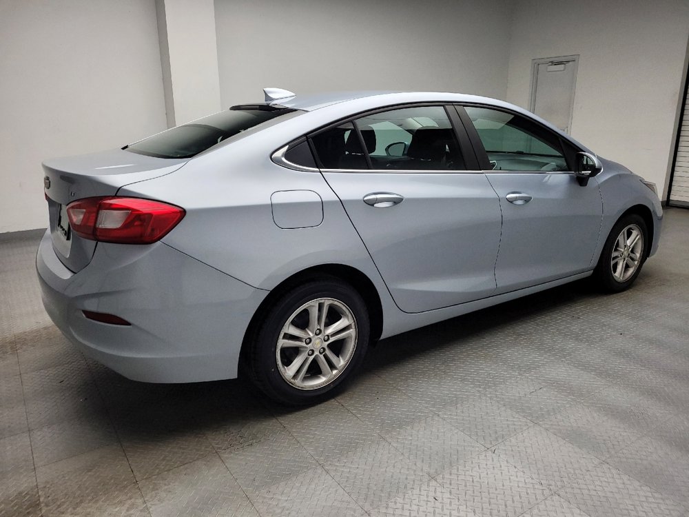 Used 2017 Chevrolet Cruze LT FWD image 10