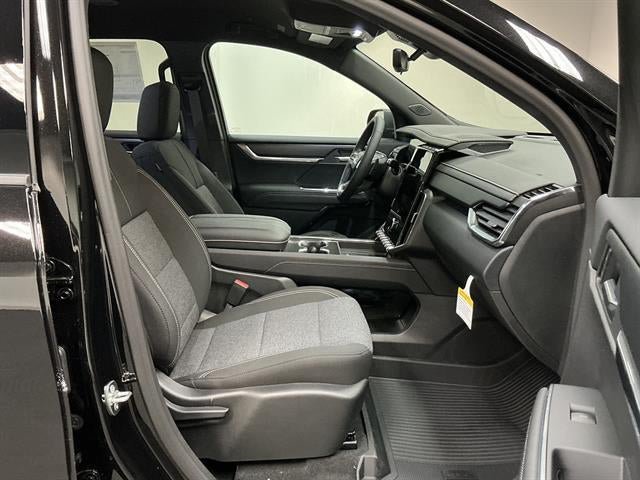 New 2026 GMC Acadia Elevation w/ LPO, Floor Liner Package AWD/4WD image 33