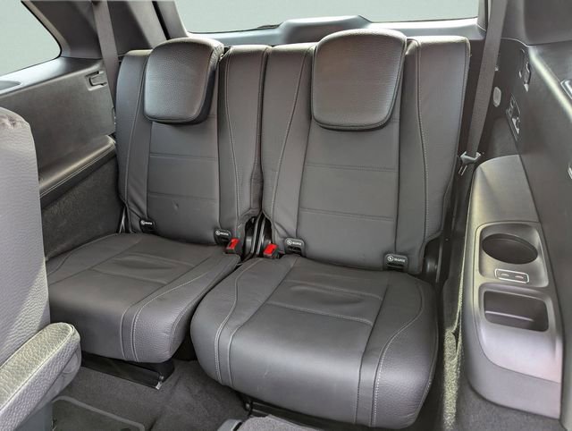 Used 2025 Mercedes-Benz GLS 450 4MATIC image 21