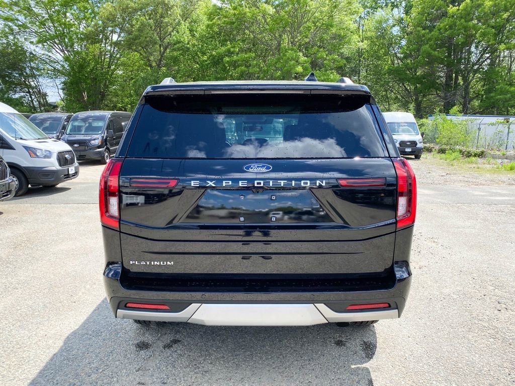 New 2026 Ford Expedition Platinum w/ Driver's Package AWD/4WD image 4