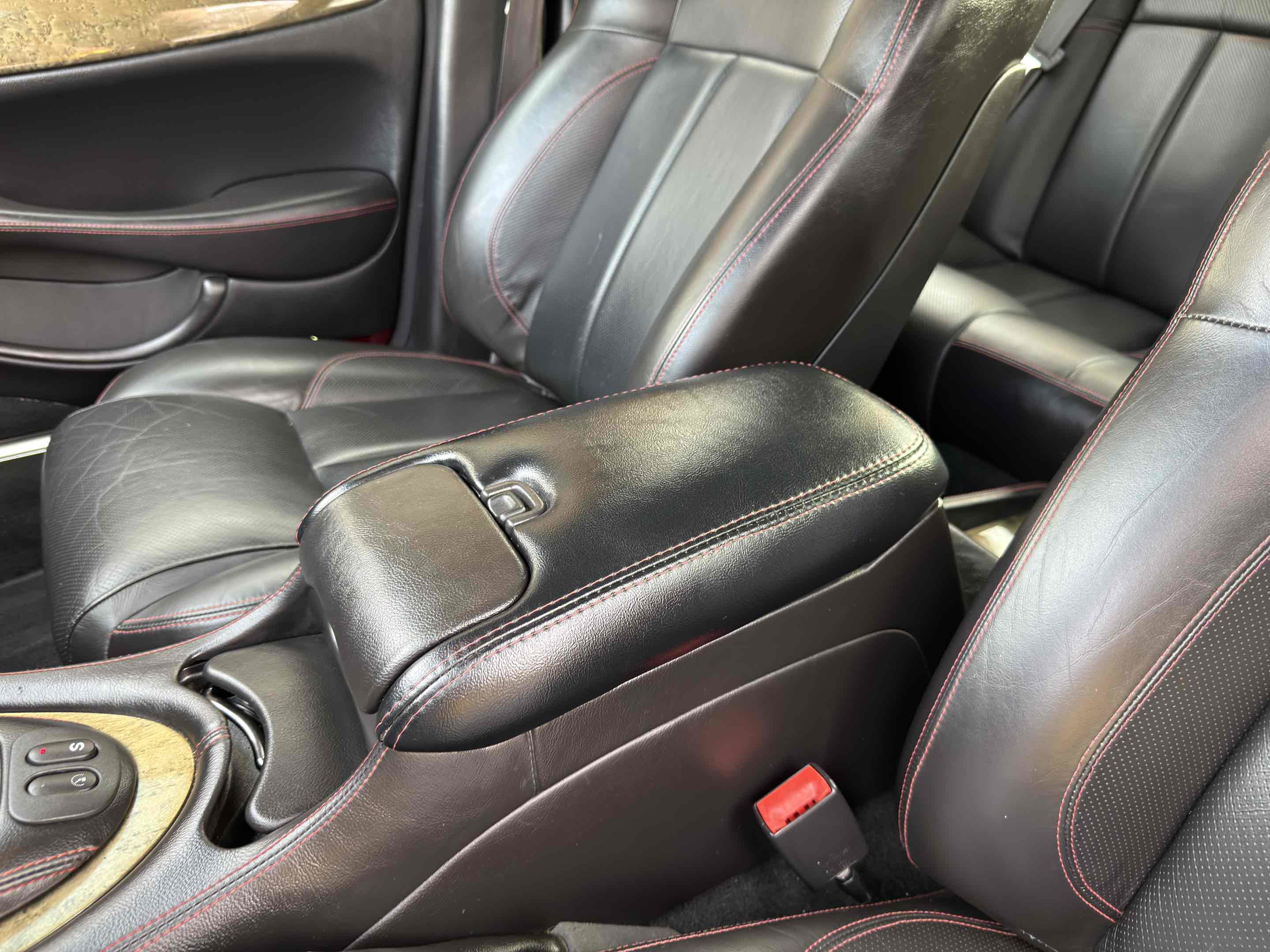 Used 2002 Jaguar XJ8 image 70