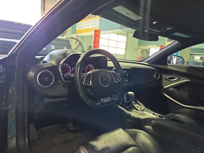 Used 2016 Chevrolet Camaro LT w/ RS Package image 7