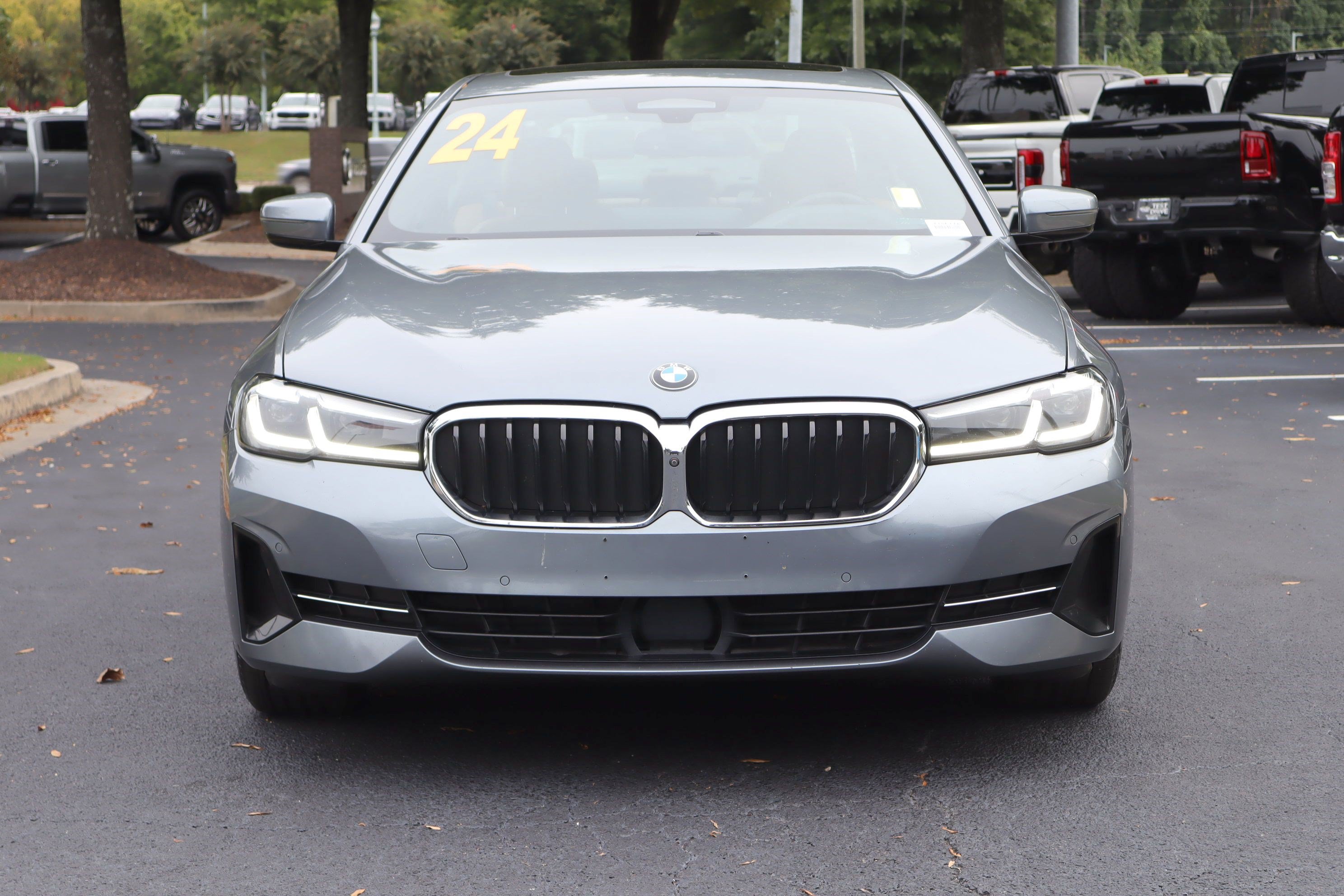 Used 2021 BMW 530i w/ Premium Package RWD image 37