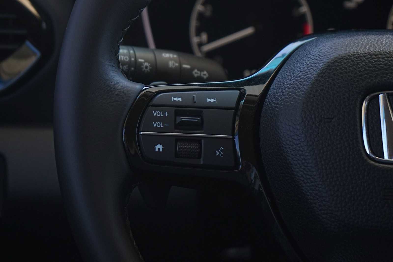 Certified 2025 Honda Pilot EX-L image 17