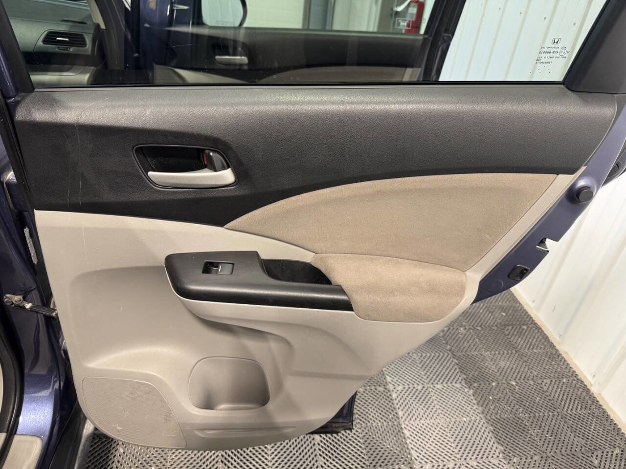 Used 2012 Honda CR-V EX image 22