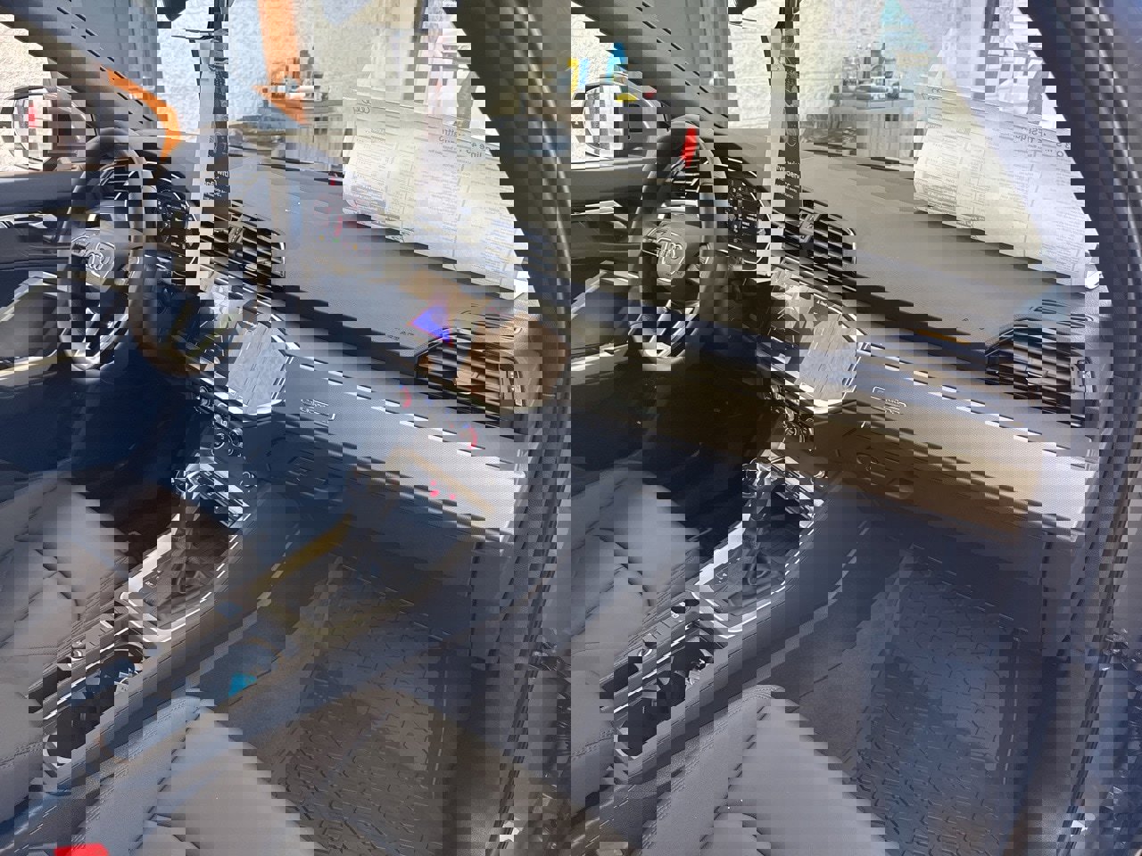 New 2025 Audi Q3 2.0T Premium image 55