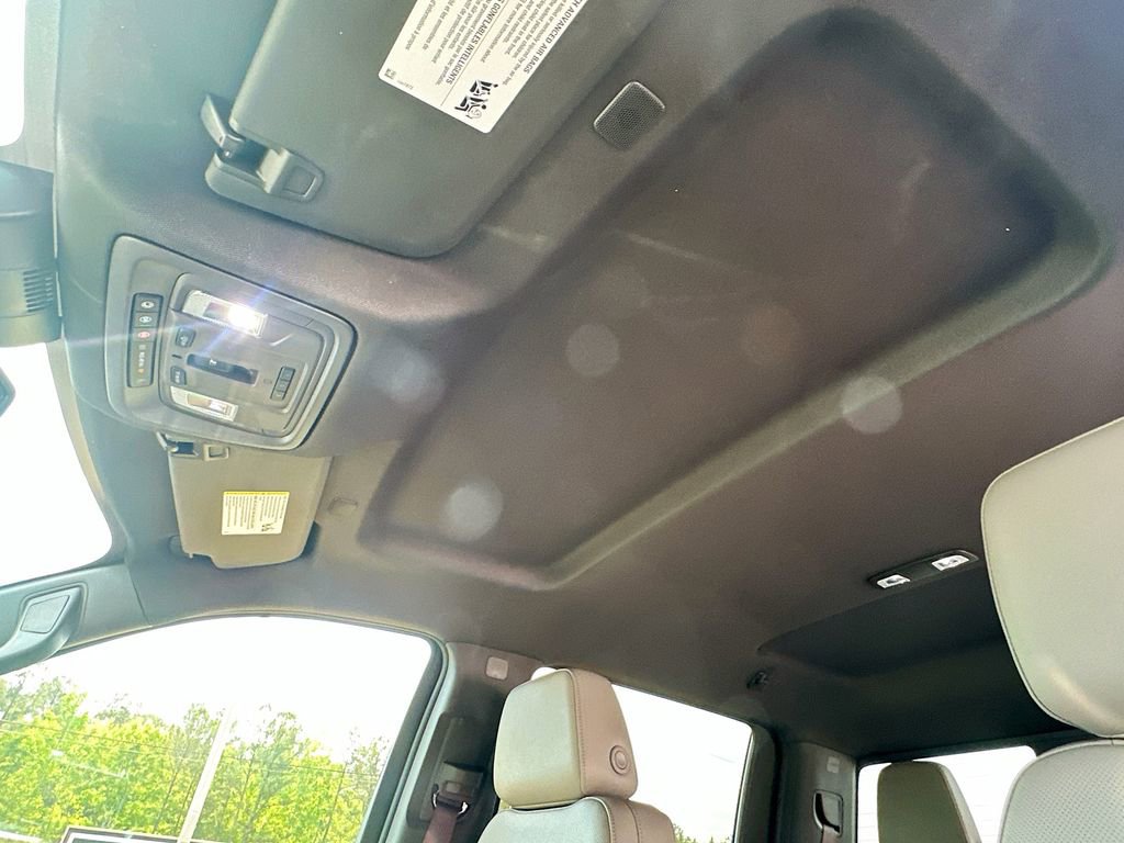 Used 2024 GMC Sierra 1500 SLT w/ SLT Premium Plus Package image 11