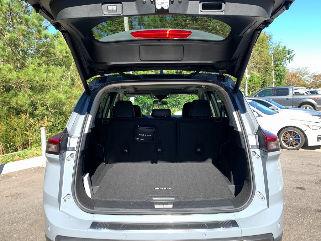 New 2026 Nissan Rogue SV image 5