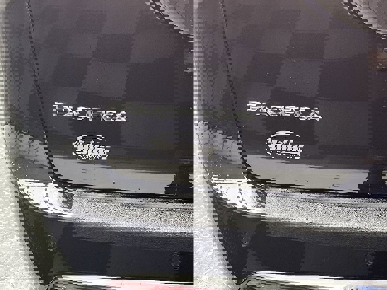 Used 2025 Chrysler Pacifica Select image 31