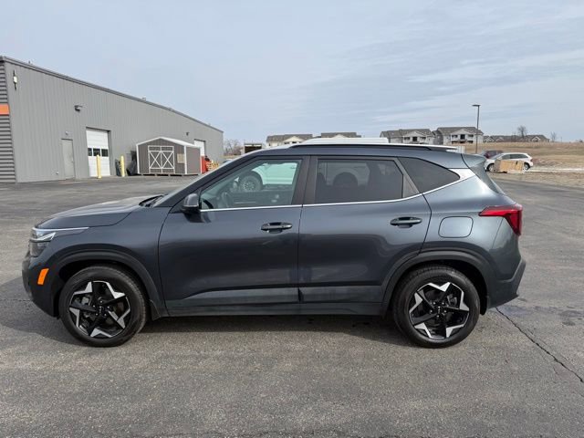 Used 2024 Kia Seltos EX image 4