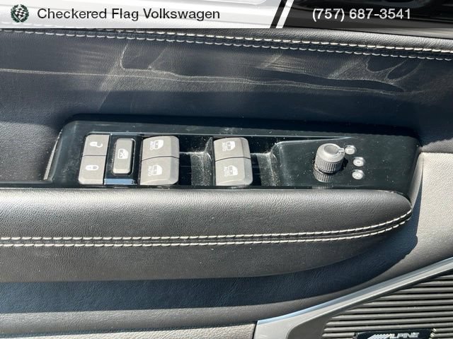 Used 2024 Jeep Wagoneer Series II w/ Flexible Seating Group AWD/4WD image 15