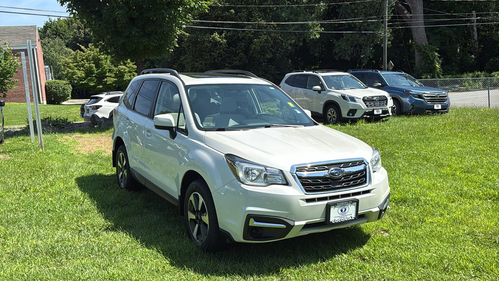 Used 2017 Subaru Forester 2.5i Premium w/ All-Weather Package AWD/4WD image 3