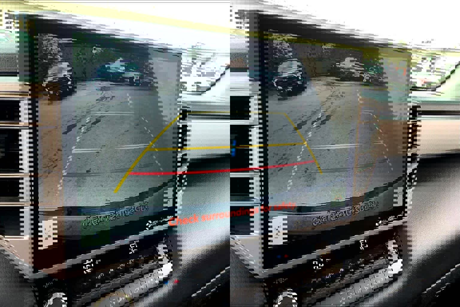 Used 2023 Toyota Tundra Limited w/ Power Package image 27