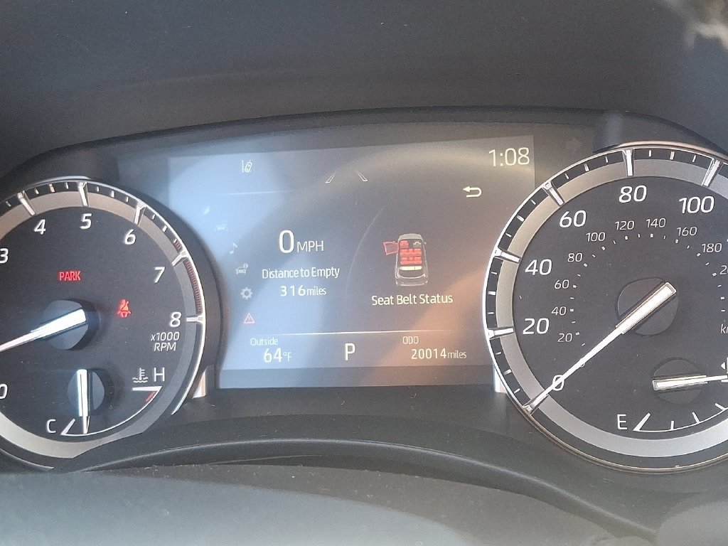 Used 2022 Toyota Highlander XLE AWD/4WD image 22