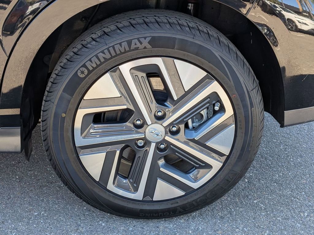 Certified 2023 Hyundai Kona SE image 12