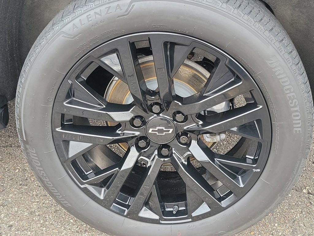 Used 2023 Chevrolet Tahoe Premier w/ Advanced Technology Package image 40