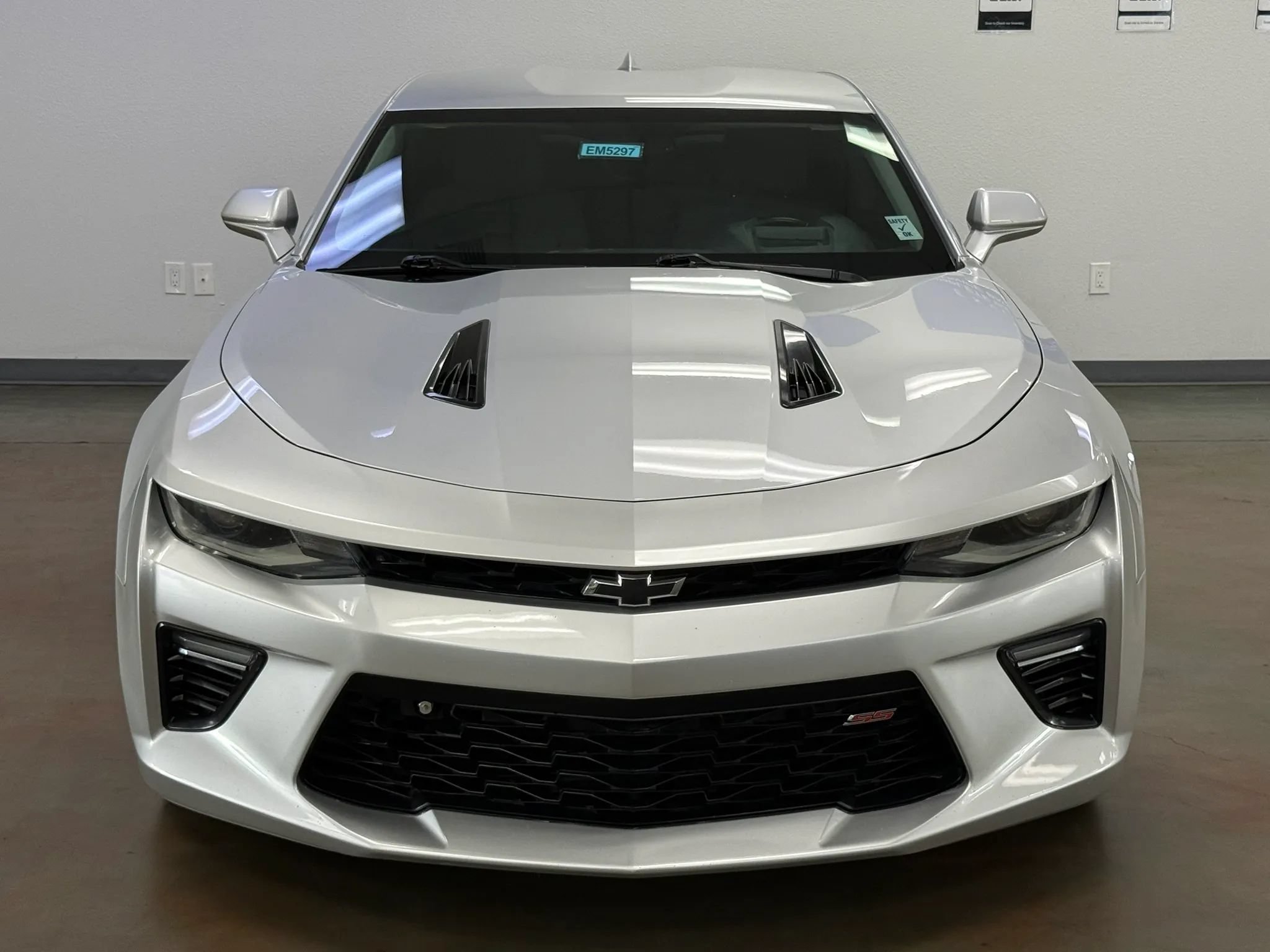 Used 2016 Chevrolet Camaro SS RWD image 3