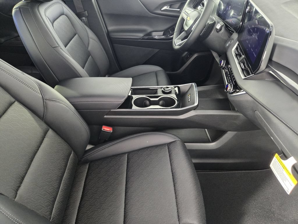 New 2026 Chevrolet Equinox LT w/ Convenience Package II FWD image 16