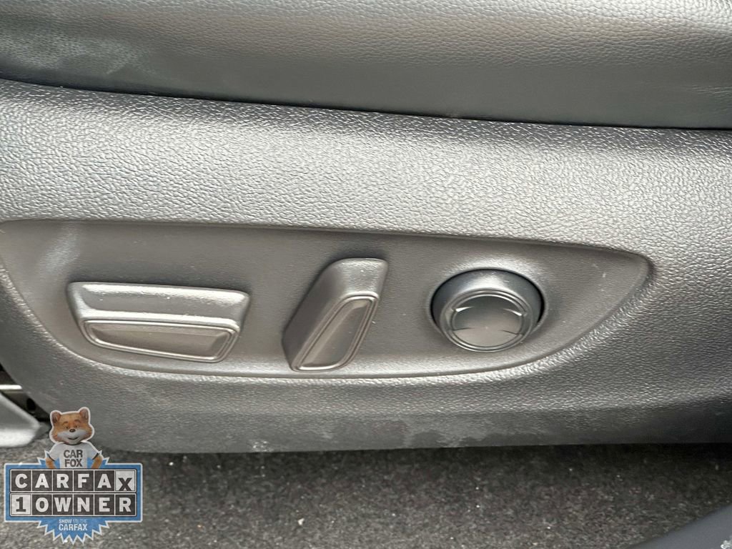 Used 2023 Toyota Highlander XLE image 18