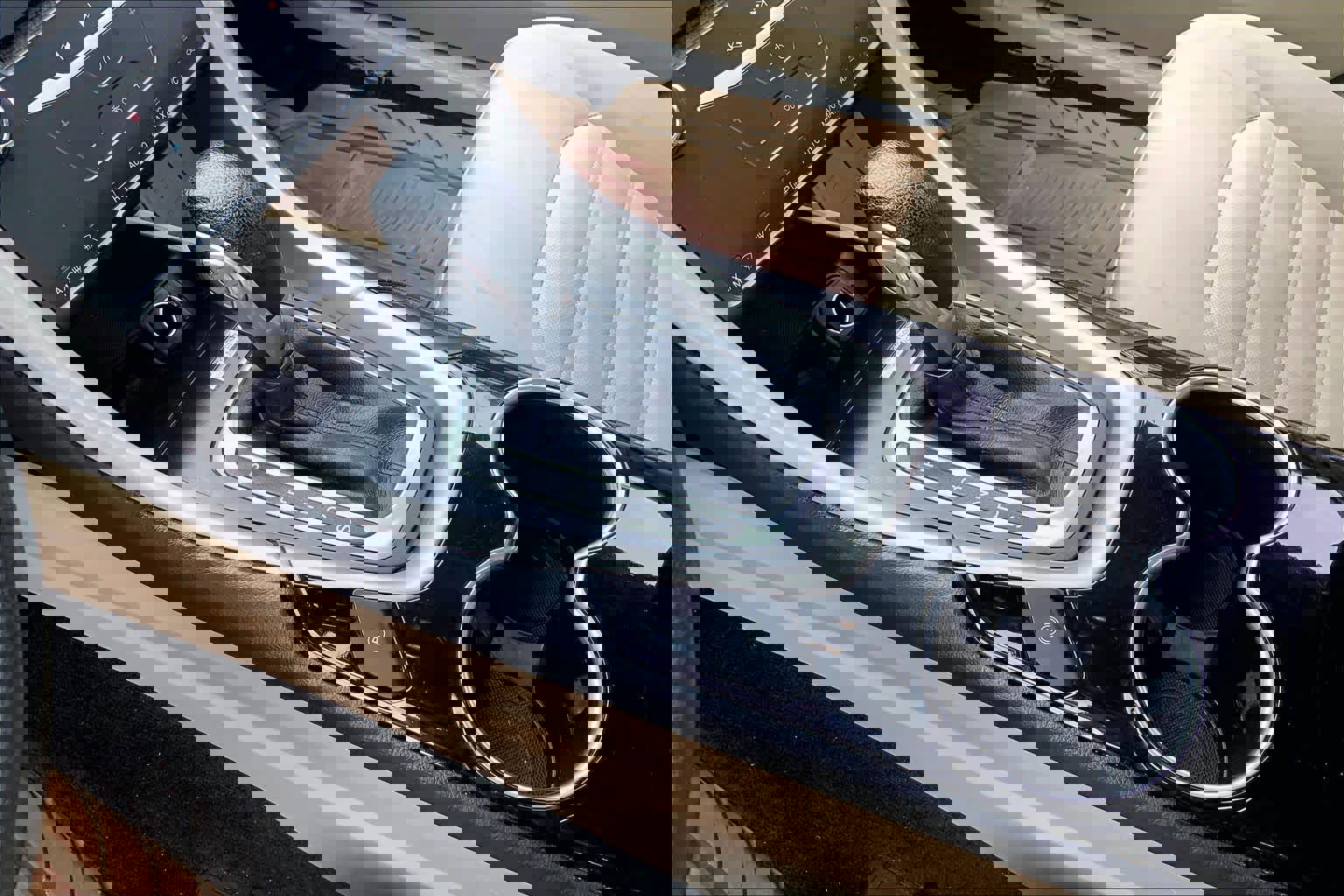 Used 2015 Ford Fusion SE FWD image 17