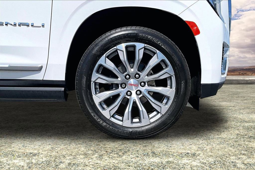 Used 2023 GMC Yukon Denali image 35