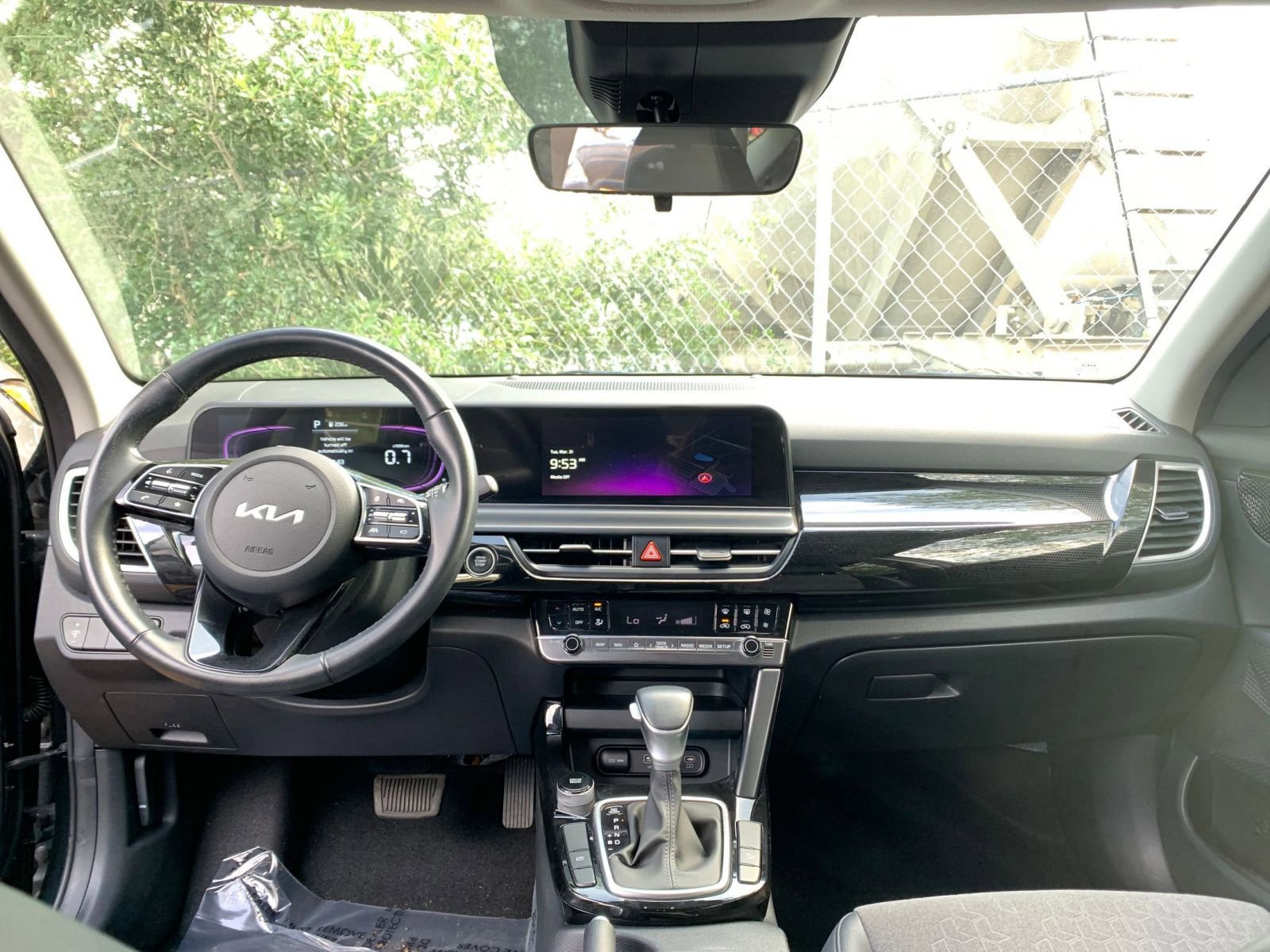 Used 2025 Kia Seltos S image 33