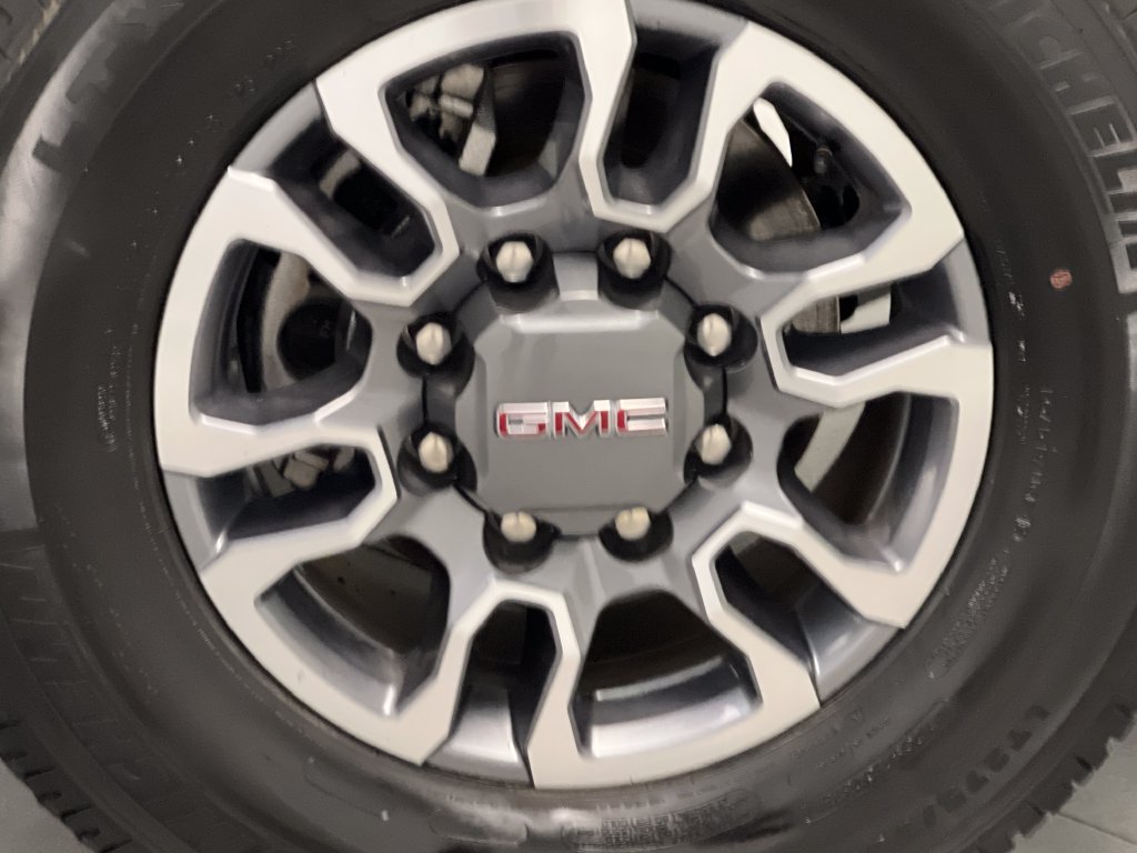 Used 2025 GMC Sierra 2500 SLT AWD/4WD image 69