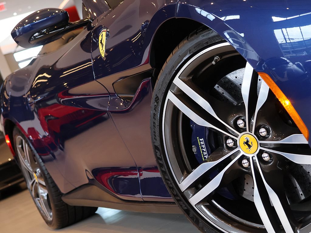 Certified 2019 Ferrari Portofino RWD image 11