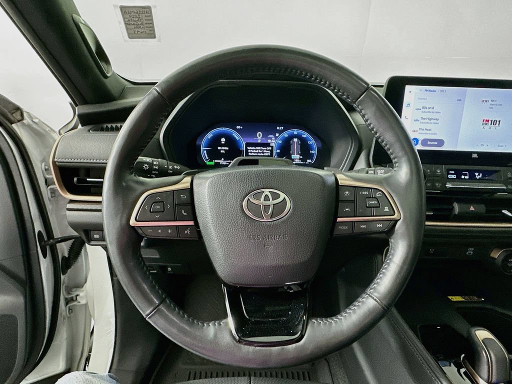 Used 2024 Toyota Grand Highlander AWD Hybrid image 12