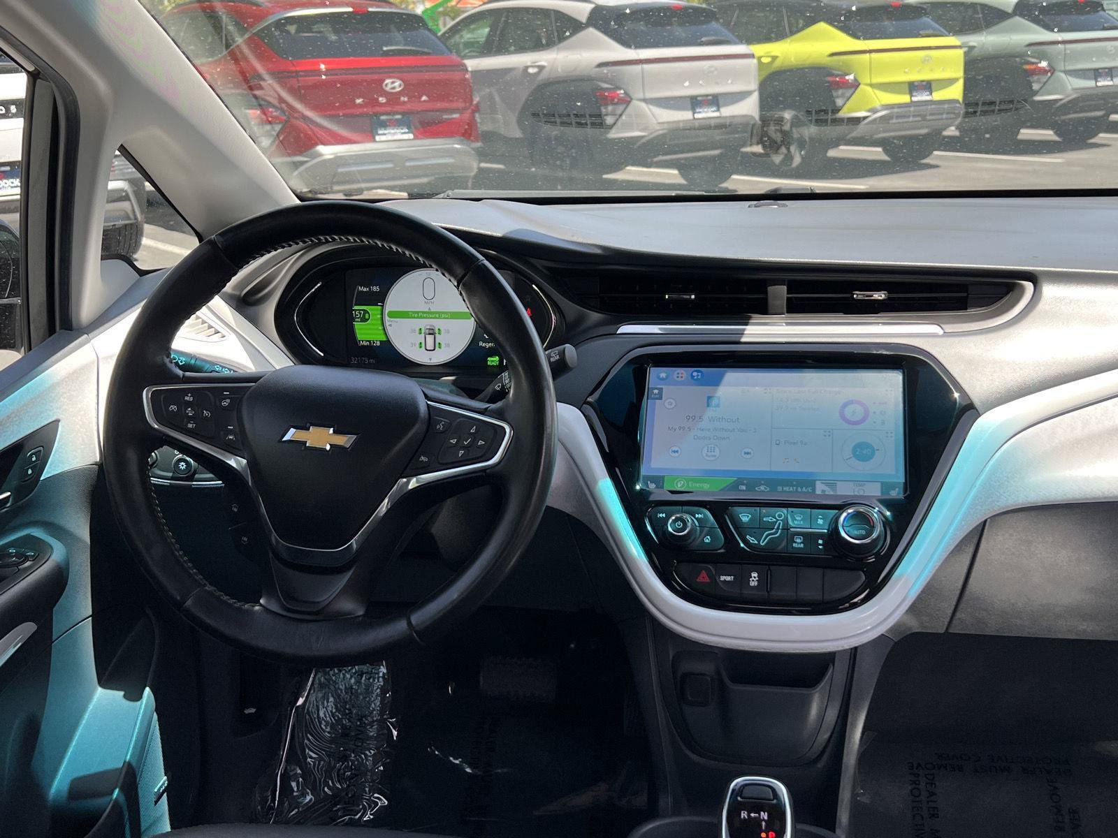 Used 2018 Chevrolet Bolt Premier w/ Driver Confidence II Package FWD image 23
