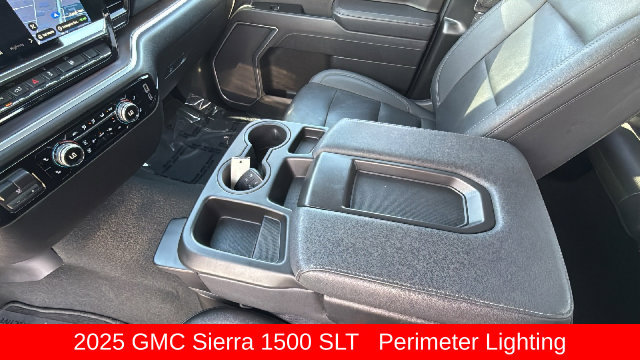 Used 2025 GMC Sierra 1500 SLT AWD/4WD image 13