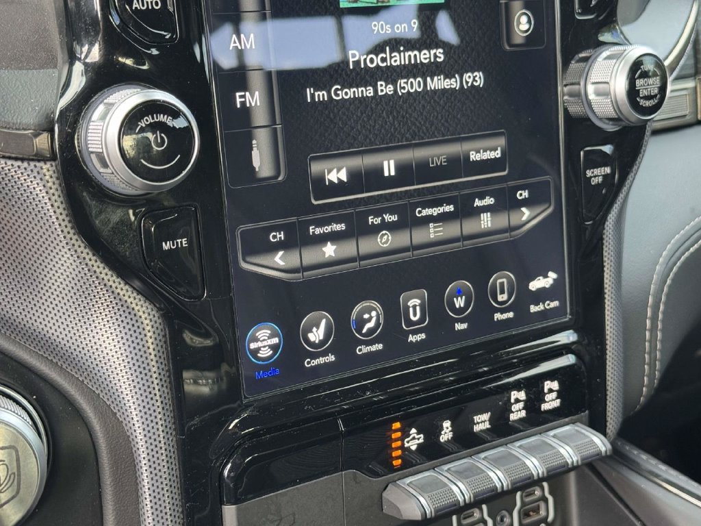 Used 2021 RAM 1500 Limited AWD/4WD image 19