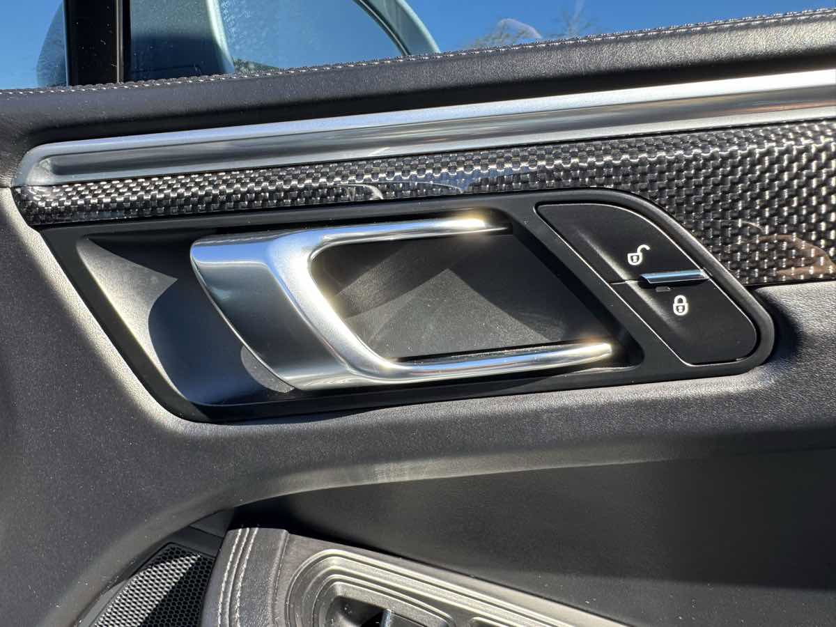 Used 2017 Porsche Macan GTS AWD/4WD image 38