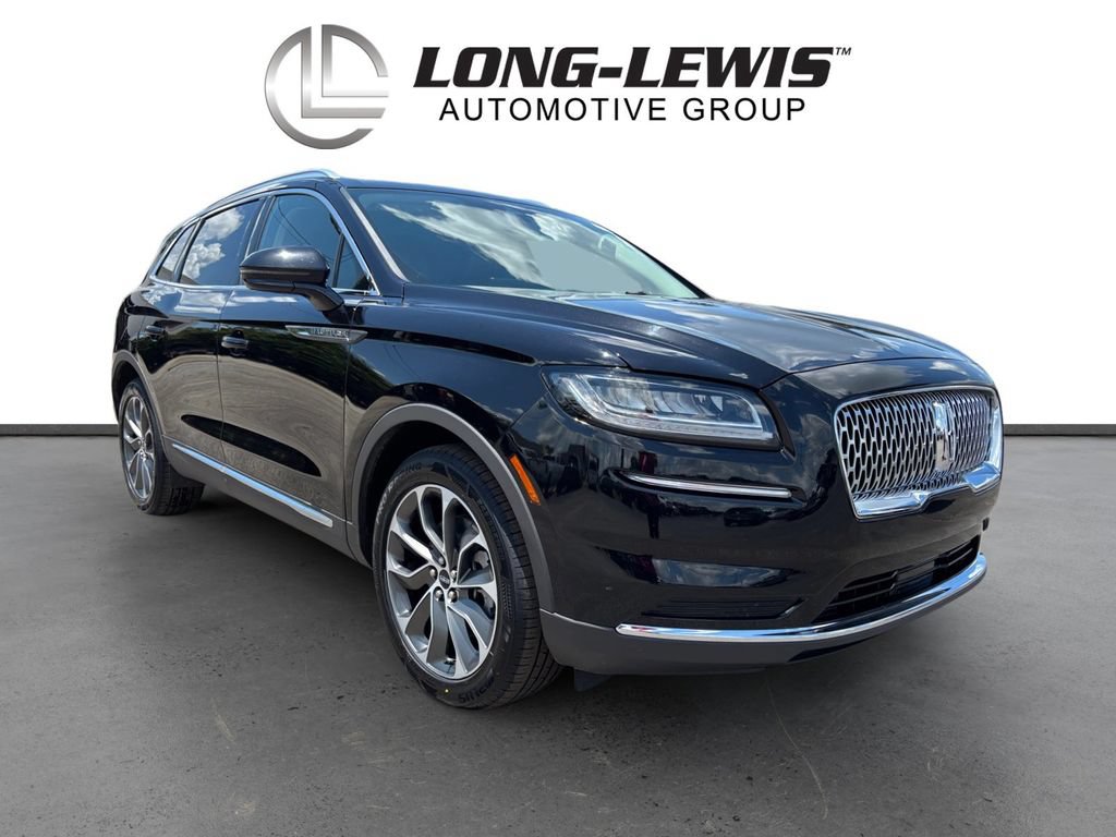 Certified 2023 Lincoln Nautilus Reserve w/ Luxury Package AWD/4WD image 10