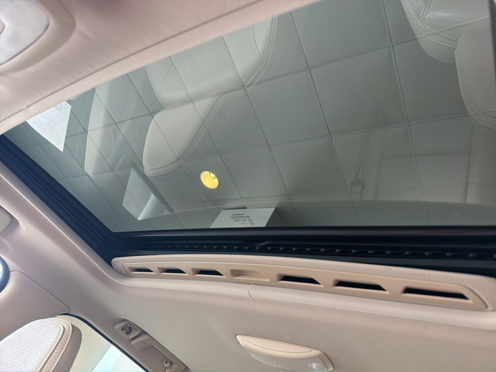 Used 2013 Volvo XC70 T6 Platinum image 22