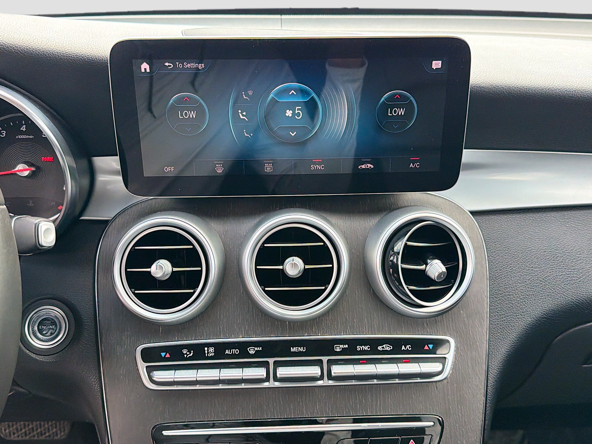 Used 2021 Mercedes-Benz GLC 300 image 32