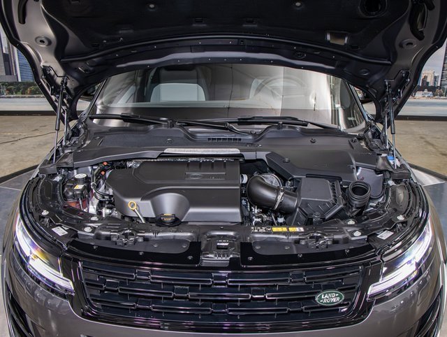 New 2026 Land Rover Range Rover Evoque Dynamic SE image 5